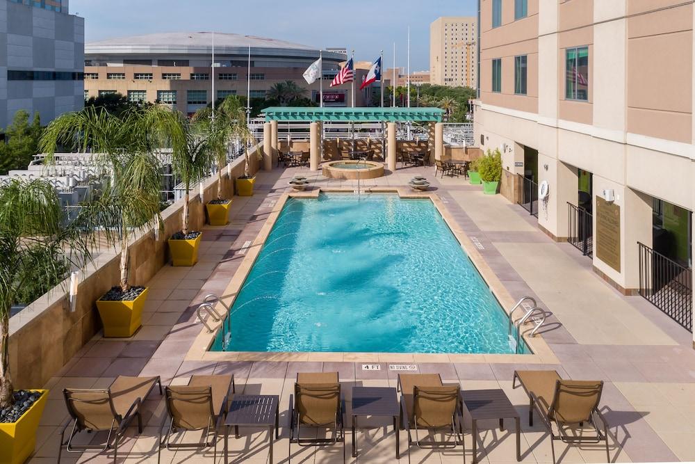 Embassy Suites Houston - Downtown Εξωτερικό φωτογραφία