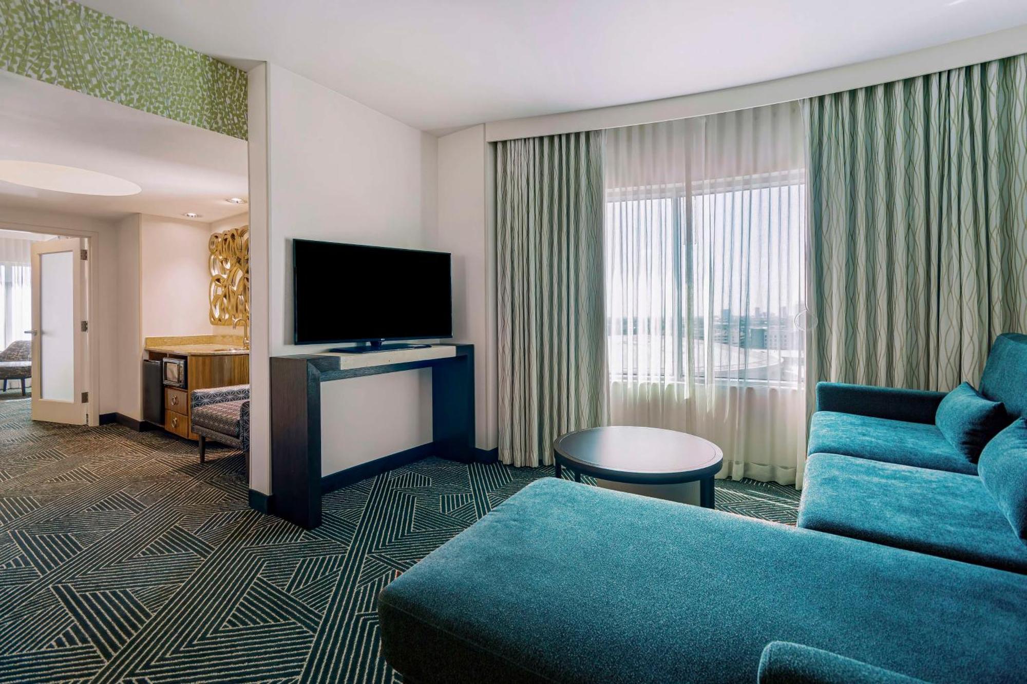 Embassy Suites Houston - Downtown Εξωτερικό φωτογραφία