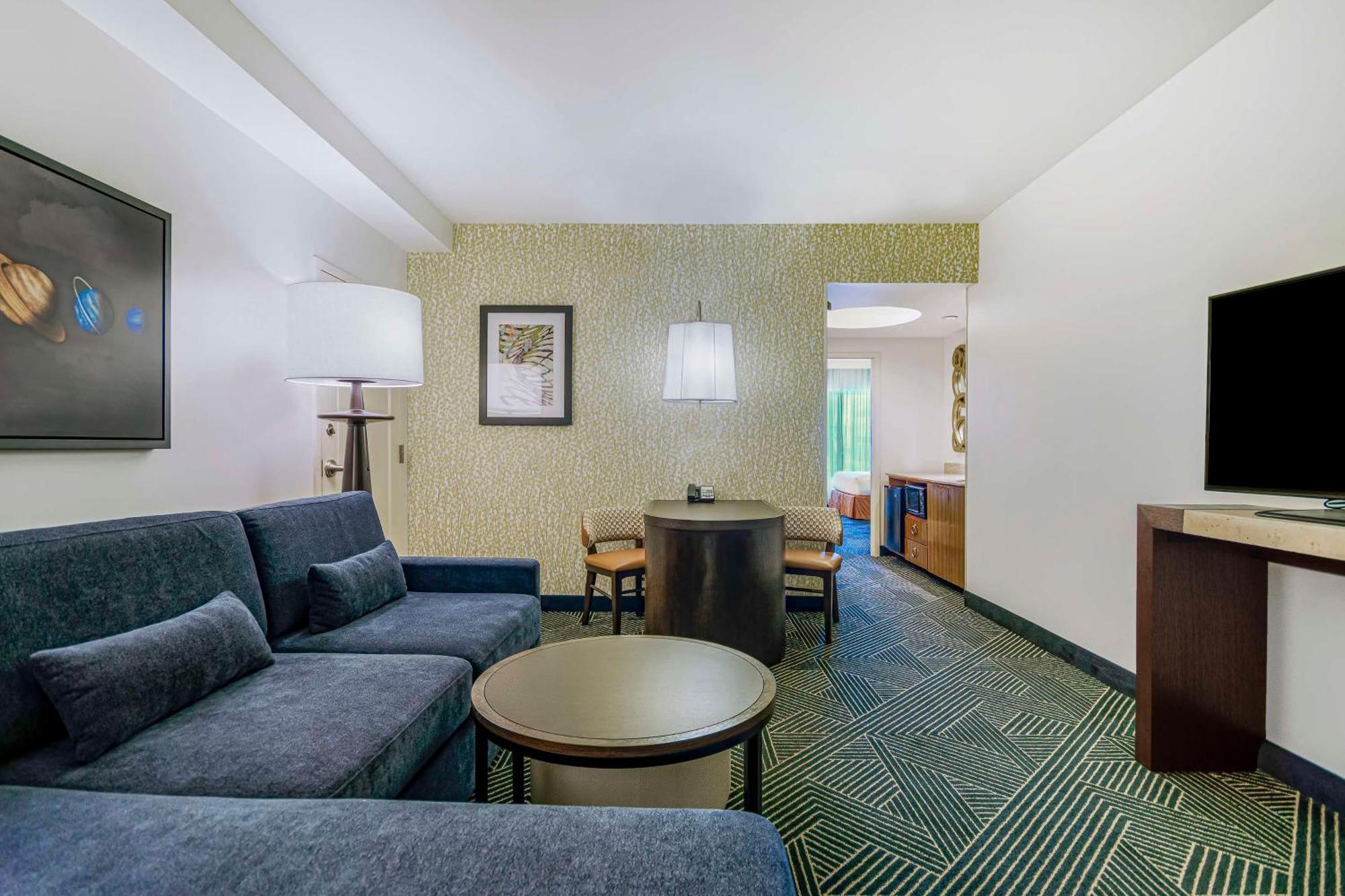 Embassy Suites Houston - Downtown Εξωτερικό φωτογραφία
