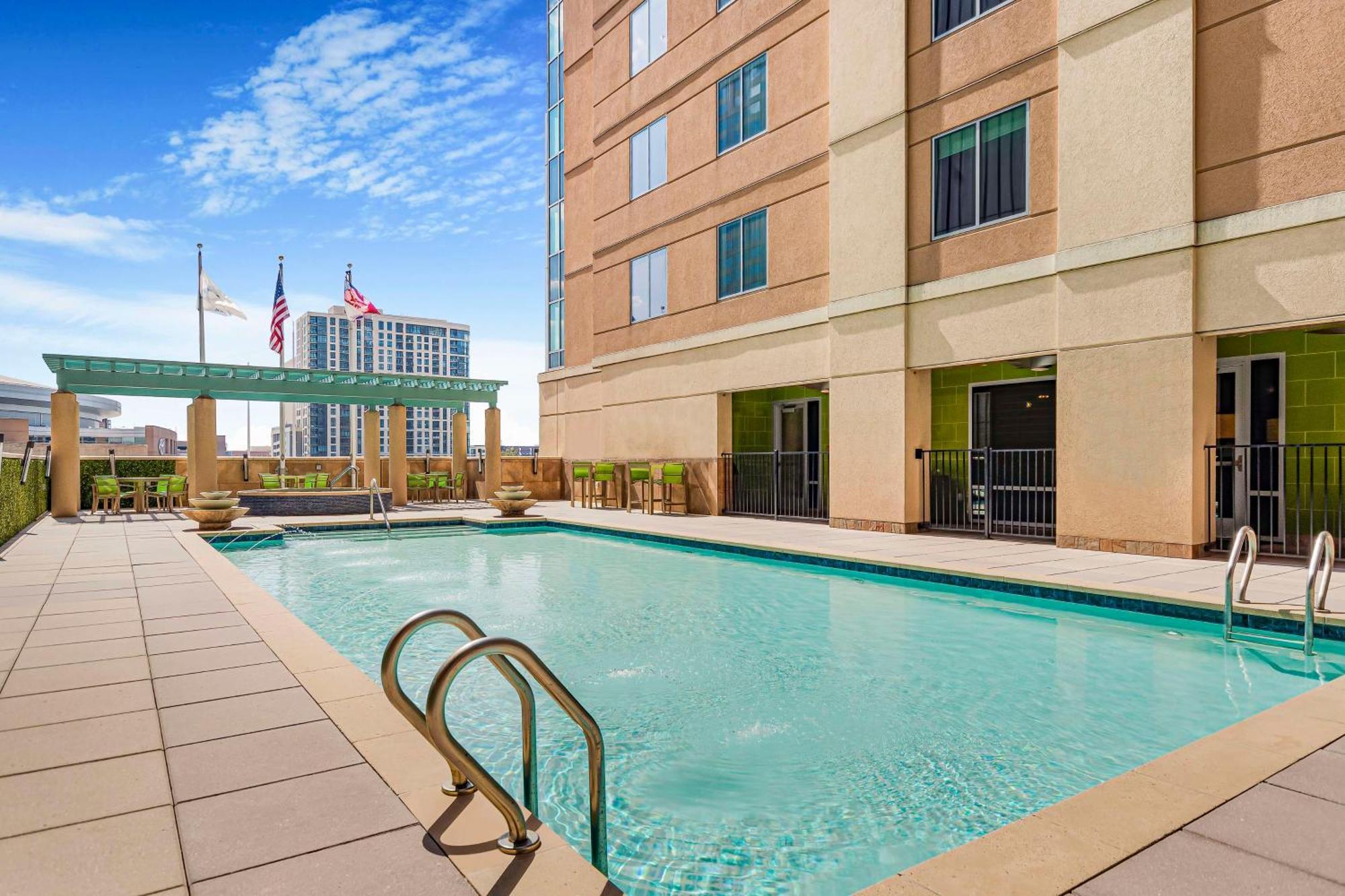 Embassy Suites Houston - Downtown Εξωτερικό φωτογραφία